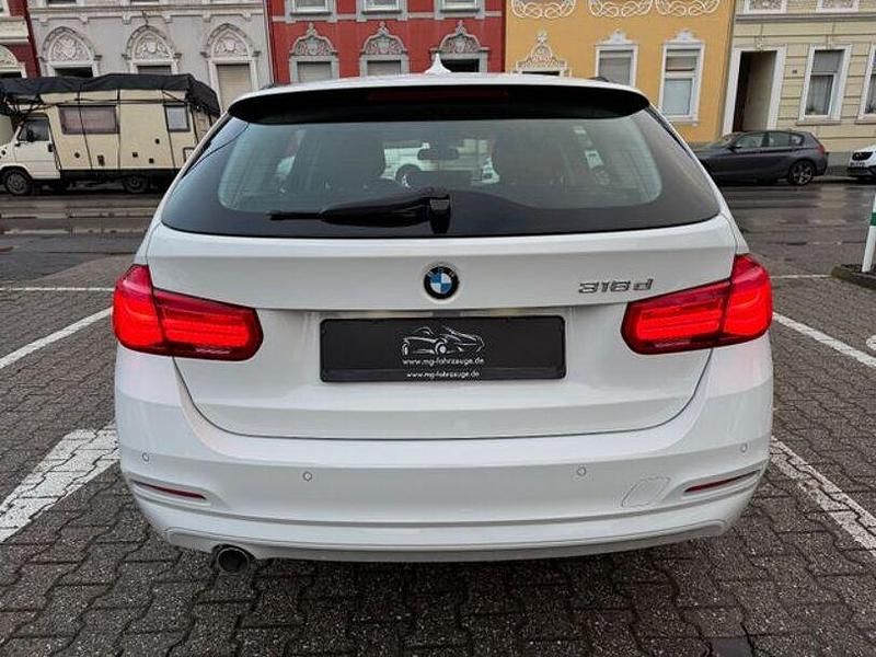 Gebraucht BMW 318 Advantage 150 PS (110 kW) 2018 Weiß Kombi