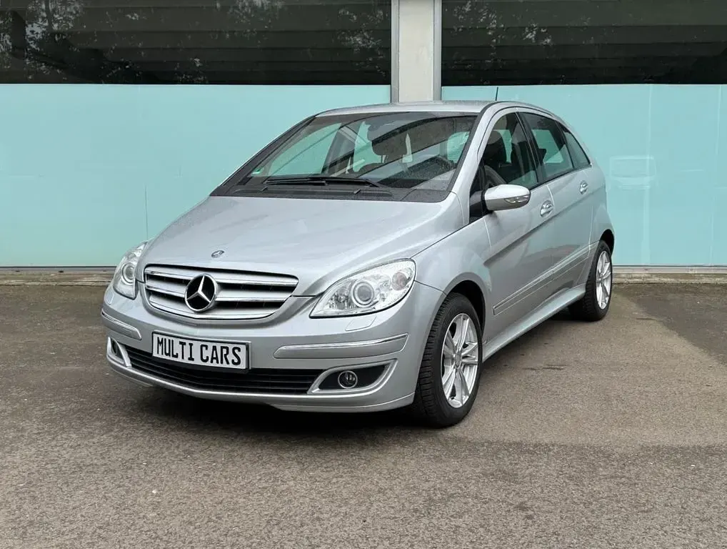 Gebraucht Mercedes B200 136 PS (100 kW) 2008 Silber Van / Kleinbus