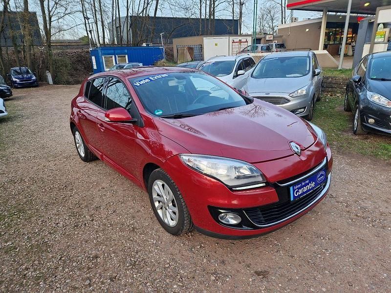 Gebraucht Renault Mégane 116 PS (85 kW) 2013 Rot Limousine