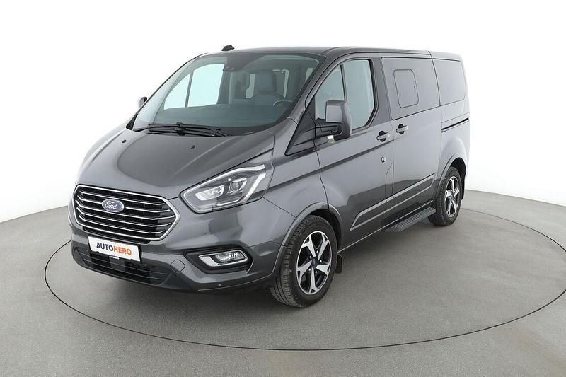 Grau Gebraucht 2020 Ford Tourneo Custom Titanium X Van / Kleinbus | 37.790 € (Teuer) - Bild 1/3