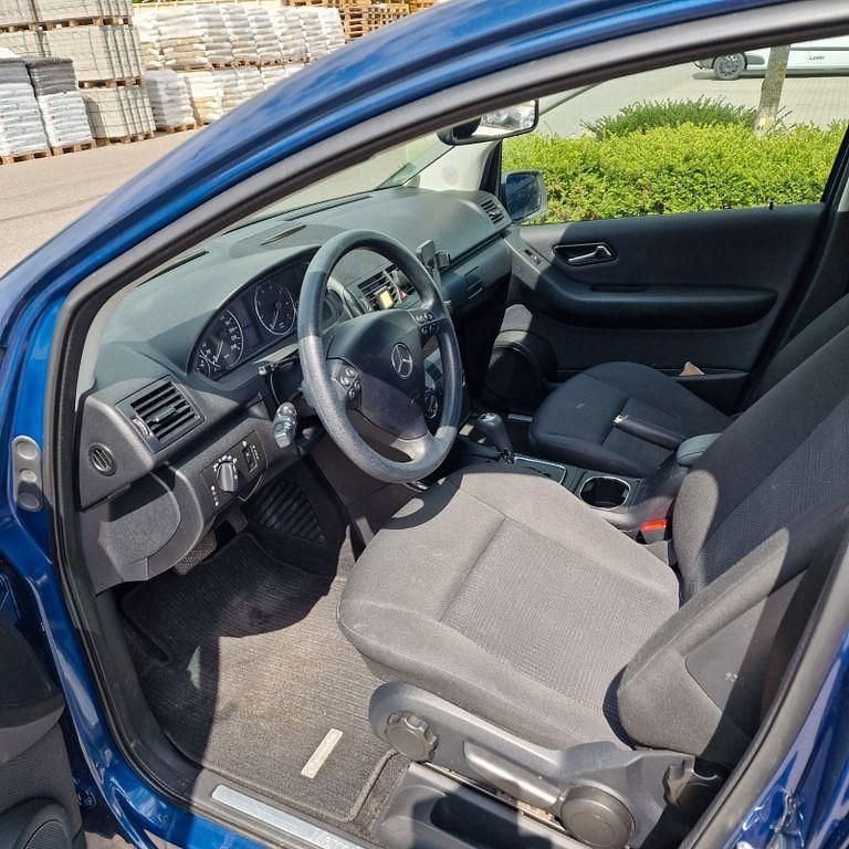 Gebraucht Mercedes A160 95 PS (69 kW) 2011 Schwarz Van / Kleinbus