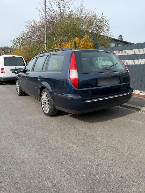 Gebraucht Ford Mondeo 125 PS (91 kW) 2005 Blau Kombi