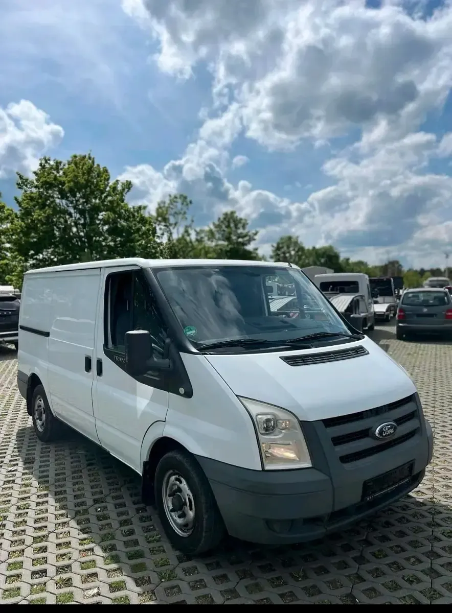 Używany Ford Transit 2010 Biały Minivan