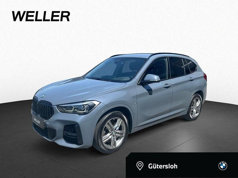 Grau Gebraucht 2022 BMW X1 Performance SUV | 24.950 € (Fairer Preis) - Bild 1/4