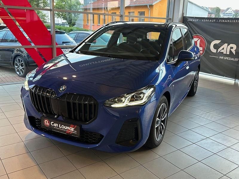 Blau Gebraucht 2024 BMW 218 Active Tourer M Sport Van / Kleinbus | 24.999 € (Superpreis) - Bild 1/4