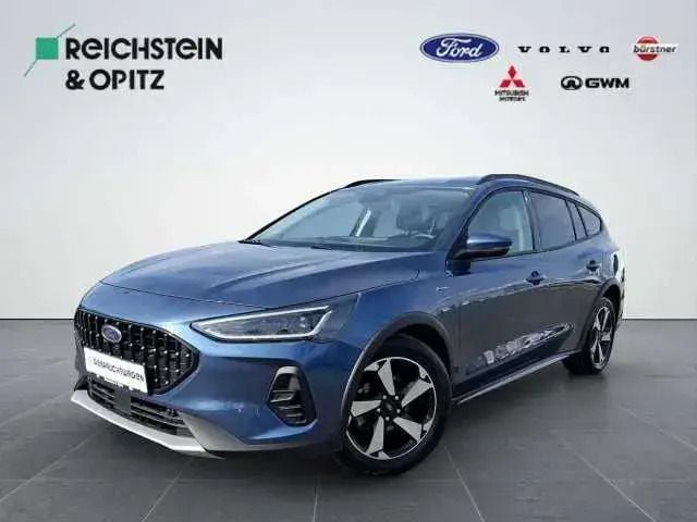 Gebraucht Ford Focus Active 116 PS (85 kW) 2024 Chrome blue Limousine