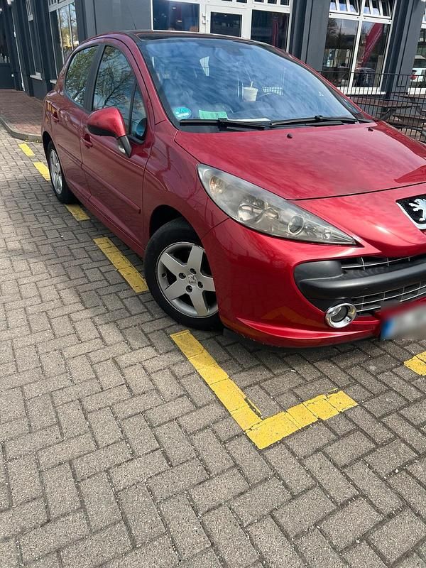 Gebraucht Peugeot 207 110 PS (80 kW) 2007 Rot Kleinwagen