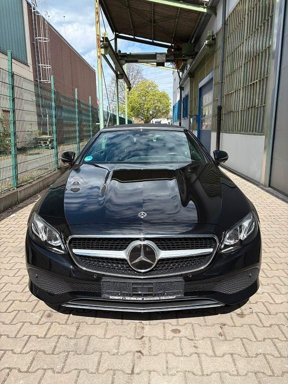 Gebraucht Mercedes E400 333 PS (244 kW) 2018 Schwarz Cabrio