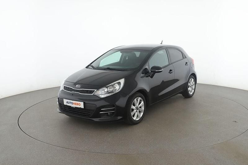 Schwarz Gebraucht 2016 Kia Rio DREAM-TEAM Edition Limousine | 9.090 € (Fairer Preis) - Bild 1/3