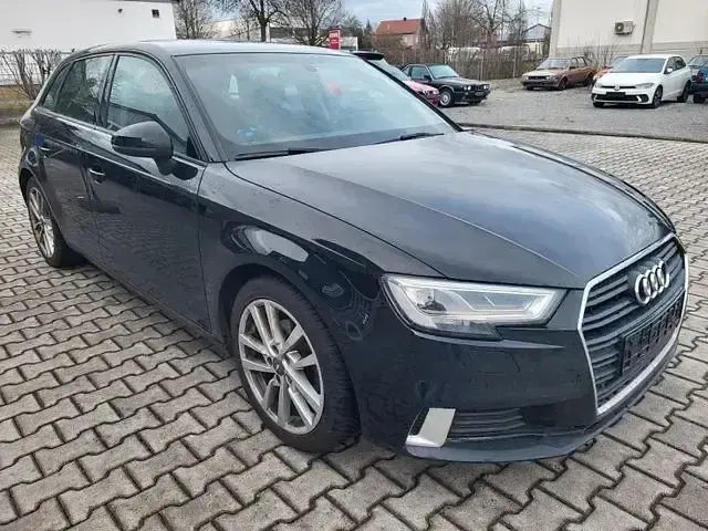 Second-hand Audi A3 Sport 150 CP (110 kW) 2019 Negru Berlinǎ