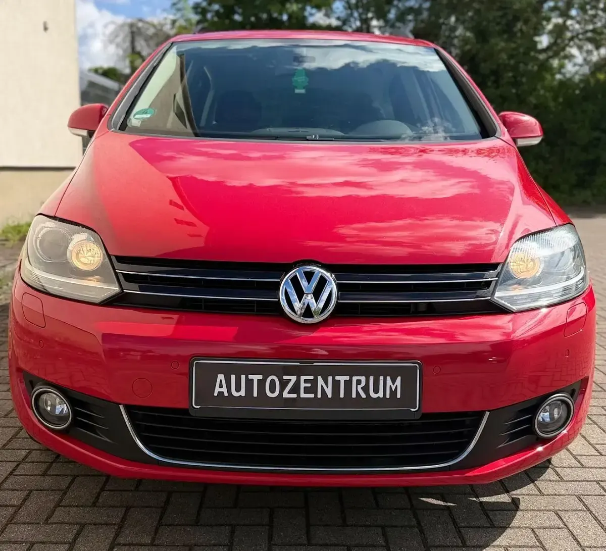 Second-hand VW Golf VII Life 140 CP (102 kW) 2013 Roșu Hatchback