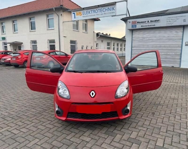 Gebraucht Renault Twingo Dynamique 75 PS (55 kW) 2011 Rot Kleinwagen