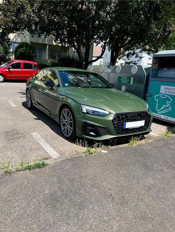 Grün Gebraucht 2020 Audi A5 Edition .1 Coupé | 27.500 € (Superpreis) - Bild 1/4