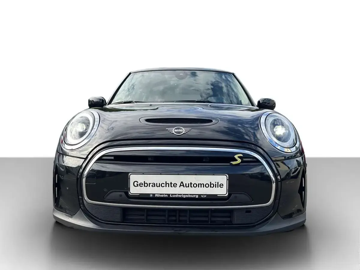 Gebraucht Mini Cooper SE 135 kW (184 PS) 2023 Schwarz Kleinwagen