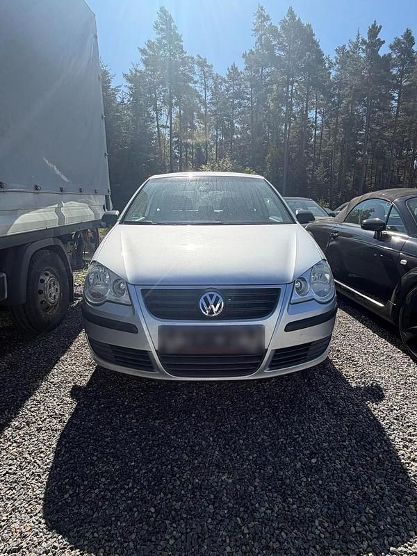 Gebraucht VW Polo 75 PS (55 kW) 2005 Silber Kleinwagen