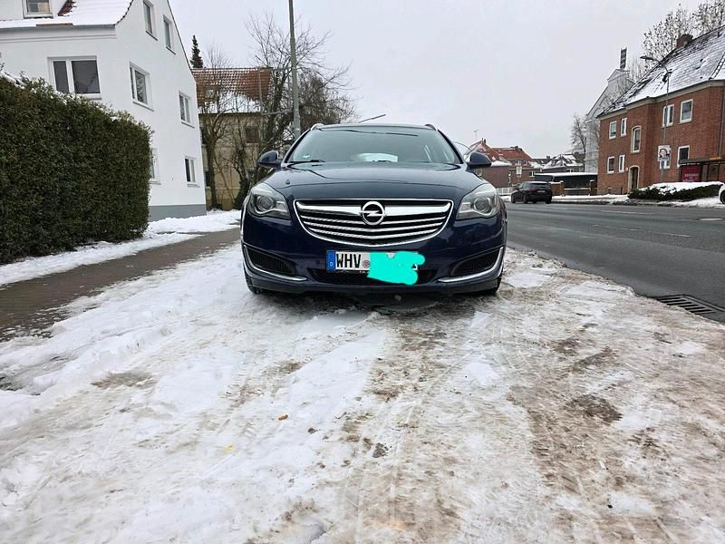 Gebraucht Opel Insignia 140 PS (102 kW) 2014 Blau Kombi