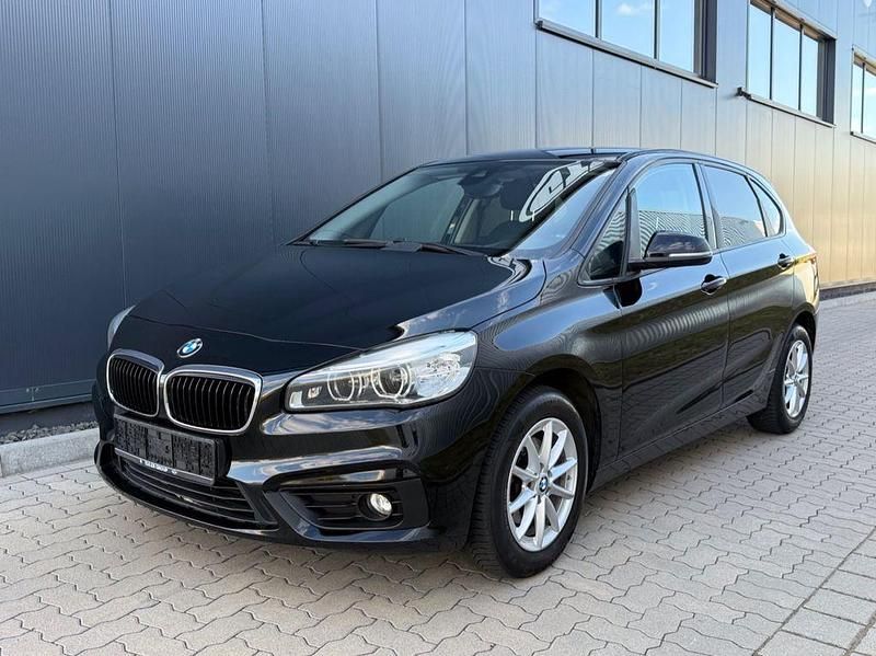 Schwarz Gebraucht 2015 BMW 216 Active Tourer Advantage Van / Kleinbus | 6.400 € (Fairer Preis) - Bild 1/4
