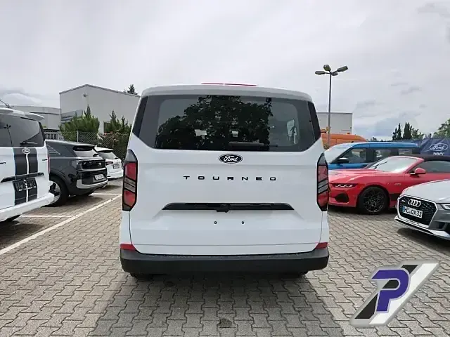 Neu Ford Tourneo Custom Trend 136 PS (100 kW) 2026 Blau Van