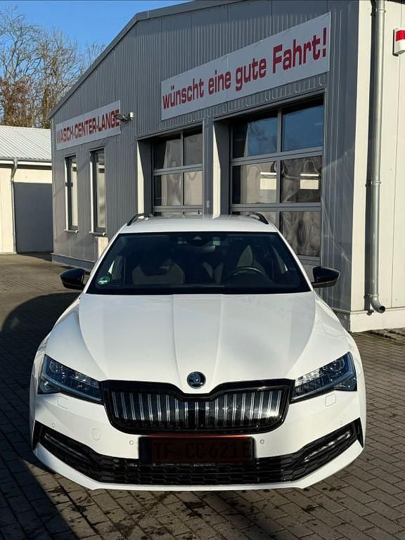 Gebraucht Skoda Superb SportLine 218 PS (160 kW) 2020 Schwarz Kombi