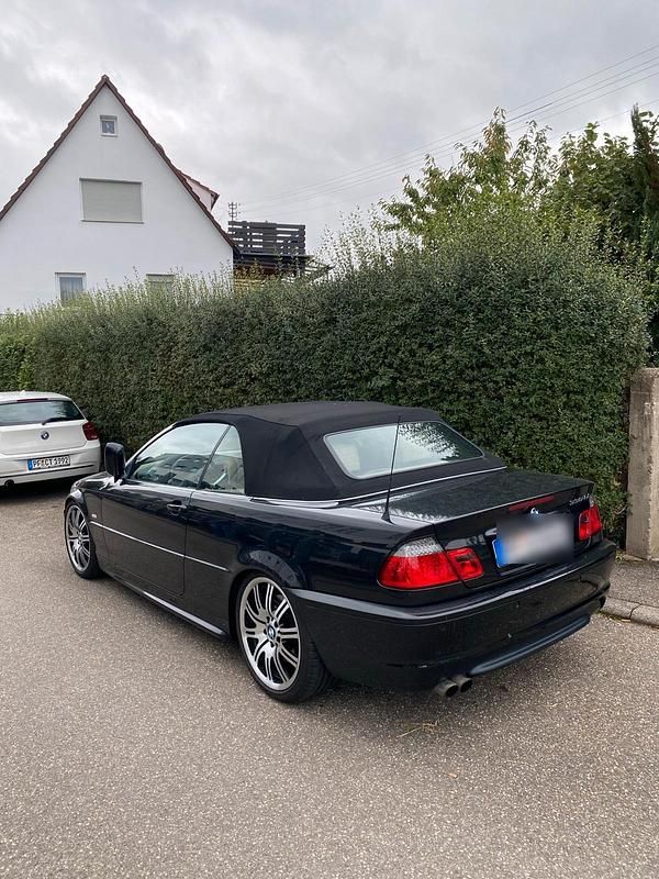 Gebraucht BMW 330 Cabriolet M Sport 231 PS (169 kW) 2001 Schwarz Cabrio