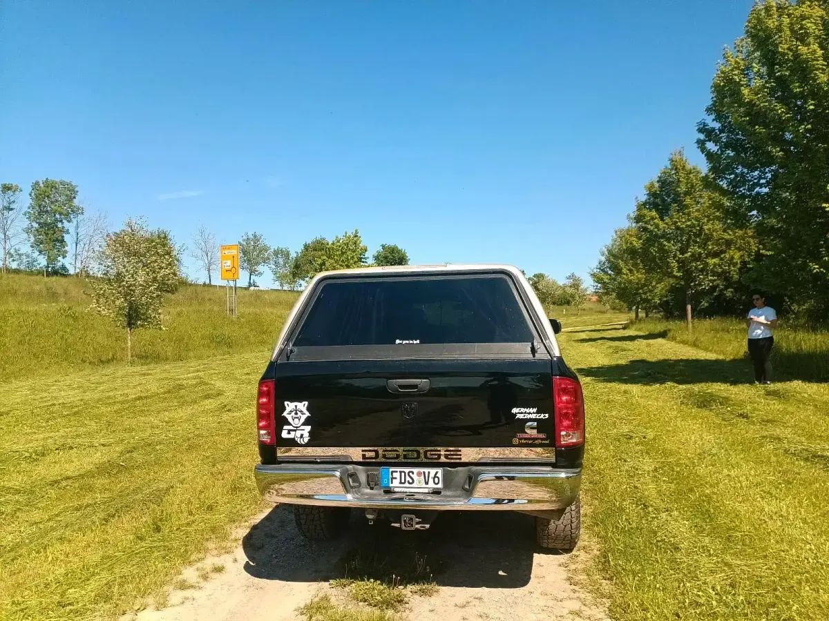 Gebraucht Dodge Ram 327 PS (240 kW) 2003 Schwarz Pickup