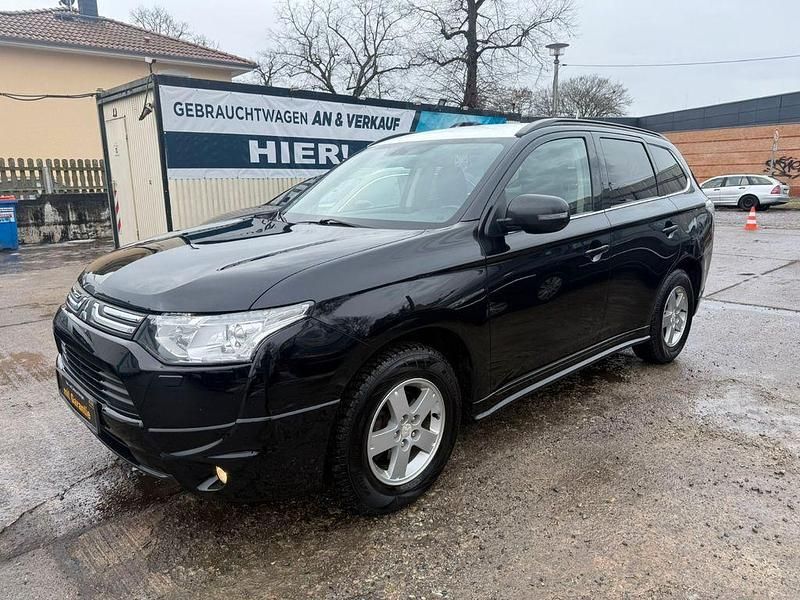 Gebraucht Mitsubishi Outlander Intense 150 PS (110 kW) 2013 Amethyst black SUV