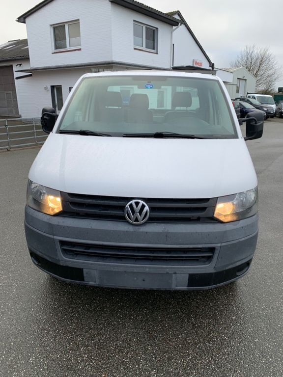 Weiß Gebraucht 2012 VW T5 Van | 5.950 € - Bild 1/4
