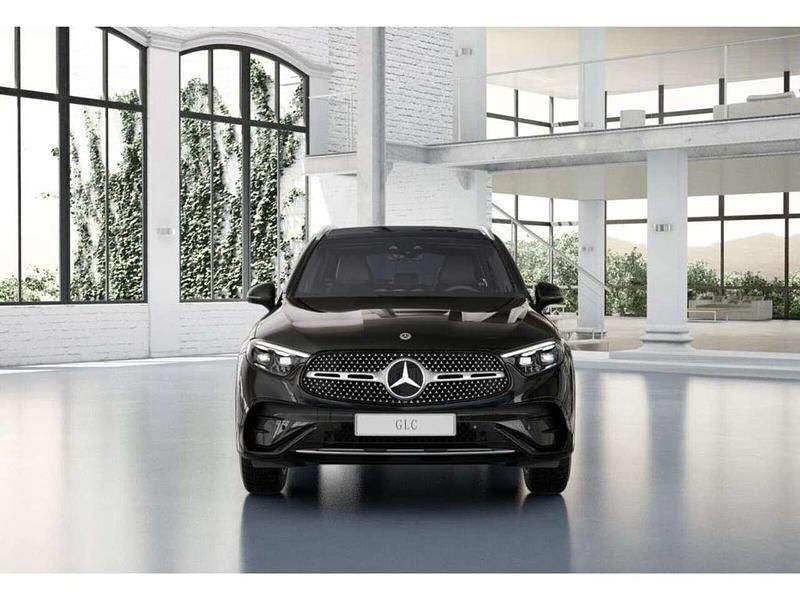 Gebraucht Mercedes GLC300e AMG 313 PS (230 kW) 2023 Schwarz SUV