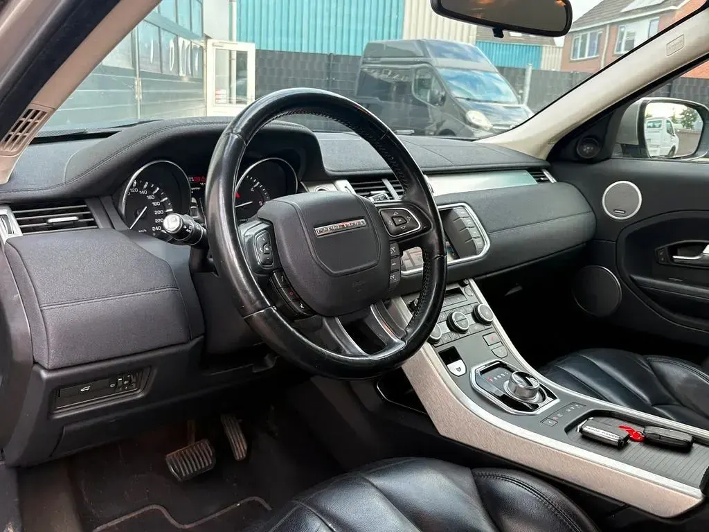 Gebraucht Land Rover Range Rover 150 PS (110 kW) 2011 Beige SUV