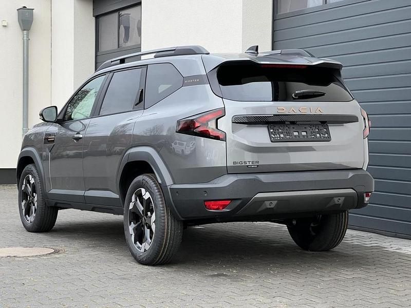 Neu Dacia Bigster Extreme 156 PS (114 kW) 2026 Arktis weiss SUV