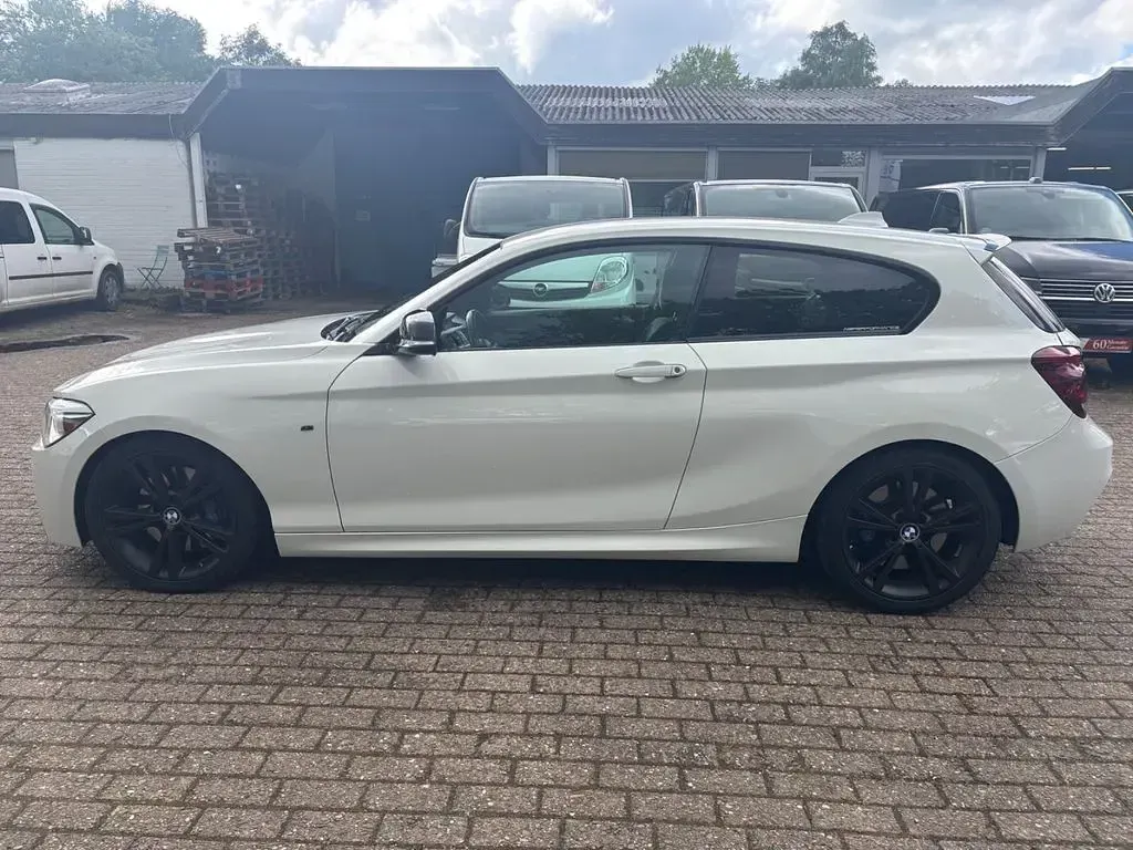 Używany BMW M135 Shadowline 320 KM (235 kW) 2014 Biały Hatchback