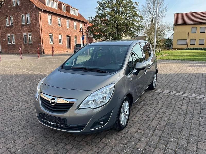 Gebraucht Opel Meriva 120 PS (88 kW) 2012 Braun Van / Kleinbus
