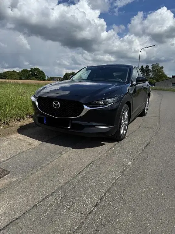 Używany Mazda CX-30 Selection 116 KM (85 kW) 2020 Czarny SUV