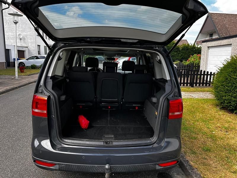 Gebraucht VW Touran Cross 140 PS (102 kW) 2014 Grau Van / Kleinbus