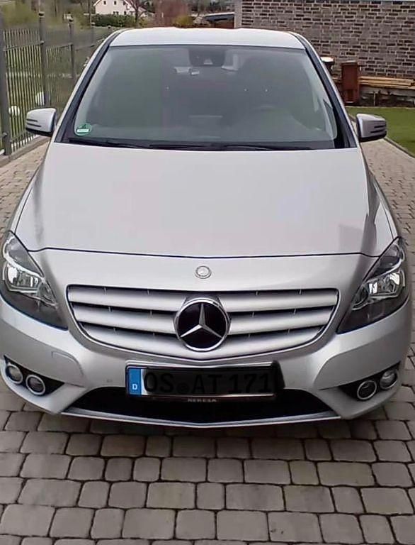 Second-hand Mercedes B160 90 CP (66 kW) 2013 Argintiu Monovolum