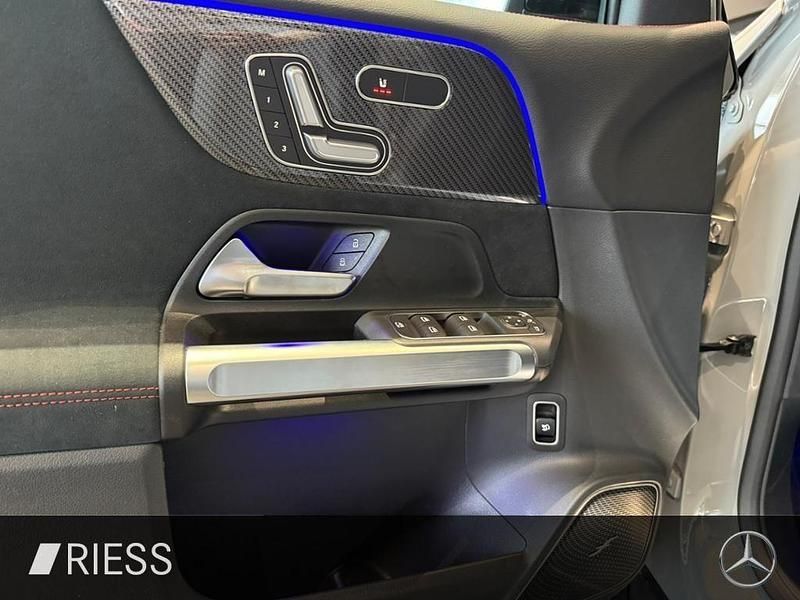 Gebraucht Mercedes GLB35 AMG 306 PS (225 kW) 2025 Manufaktur lack manufaktur alpingrau uni SUV