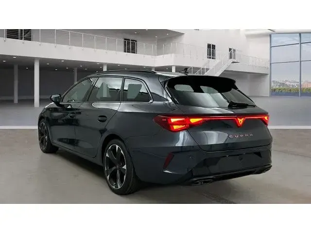 Gebraucht Cupra Leon 150 PS (110 kW) 2025 "magnetic tech" Kombi