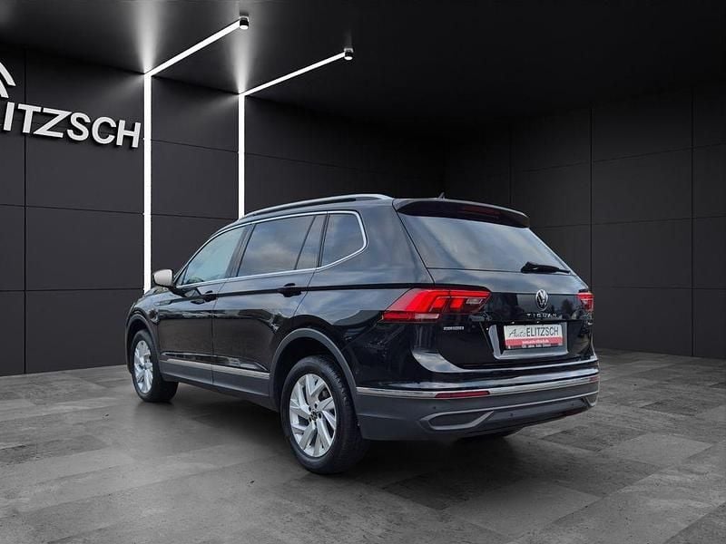 Gebraucht VW Tiguan Allspace Life 190 PS (139 kW) 2023 Schwarz SUV
