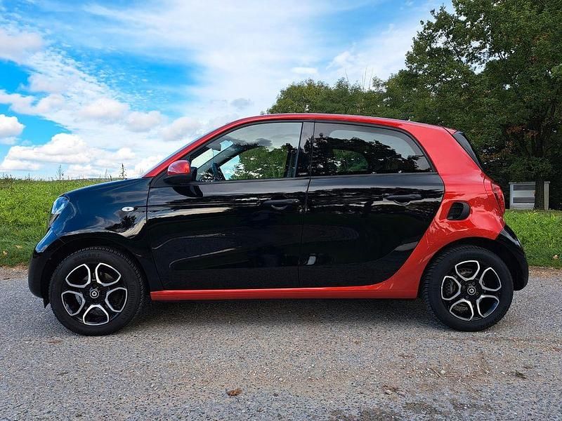 Gebraucht Smart ForFour Passion 90 PS (66 kW) 2017 Schwarz Kleinwagen