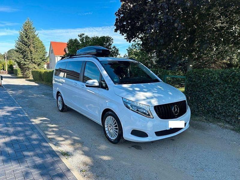 Gebraucht Mercedes V220 Avantgarde Edition 163 PS (119 kW) 2016 Weiß Van / Kleinbus