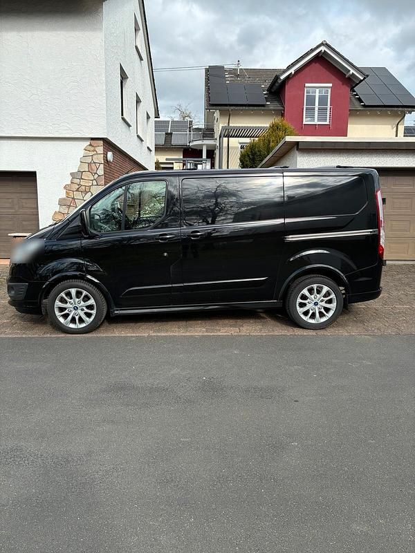 Gebraucht Ford Transit Sport 155 PS (114 kW) 2010 Schwarz Van / Kleinbus