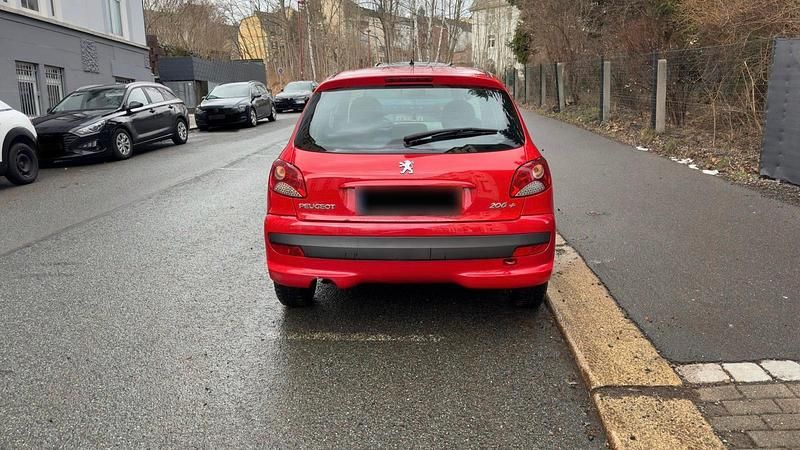 Gebraucht Peugeot 206 75 PS (55 kW) 2009 Rot Limousine