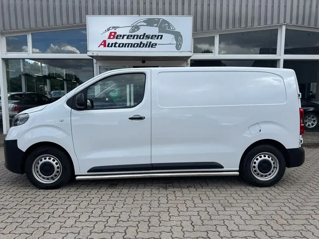 Gebraucht Toyota Proace 144 PS (105 kW) 2025 Weiß Van / Kleinbus