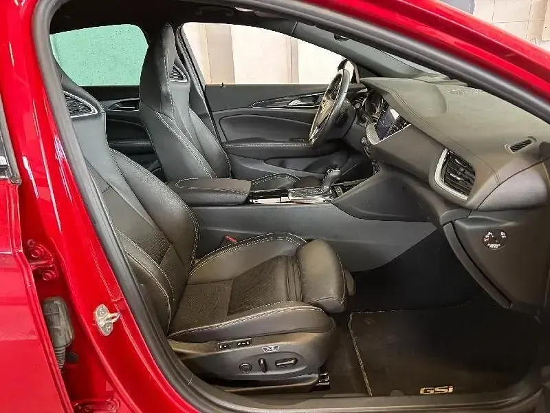 Gebraucht Opel Insignia Sport 230 PS (169 kW) 2021 Rot Limousine