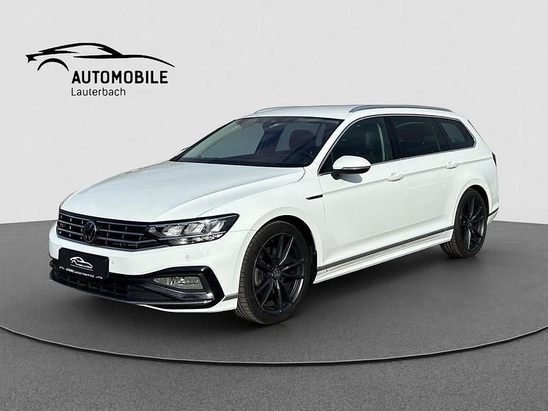 Gebraucht VW Passat R-line 200 PS (147 kW) 2022 Pure white Kombi