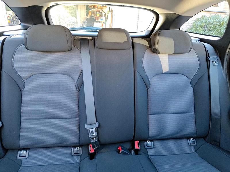 Gebraucht Hyundai i30 101 PS (74 kW) 2018 Schwarz Kombi