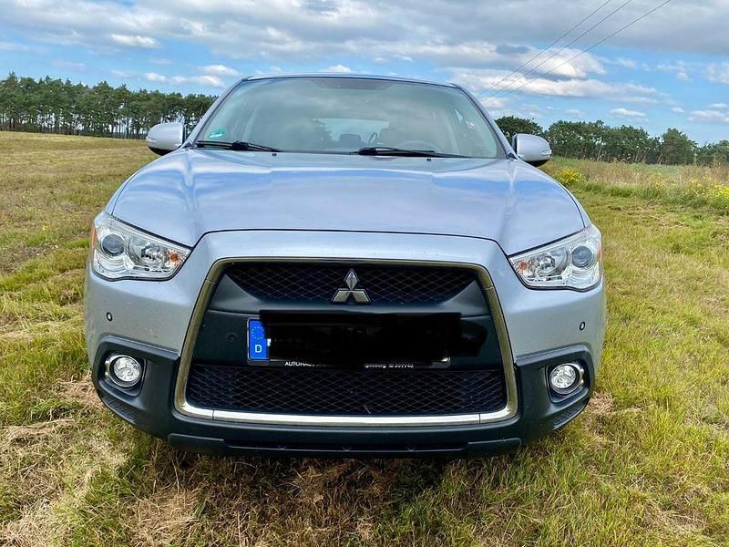 Blau Gebraucht 2012 Mitsubishi ASX SUV | 8.700 € (Fairer Preis) - Bild 1/4