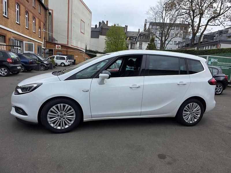 Gebraucht Opel Zafira 131 PS (96 kW) 2017 Van / Kleinbus