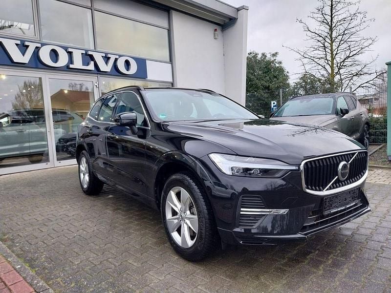 Gebraucht Volvo XC60 Core 197 PS (144 kW) 2024 Schwarz SUV