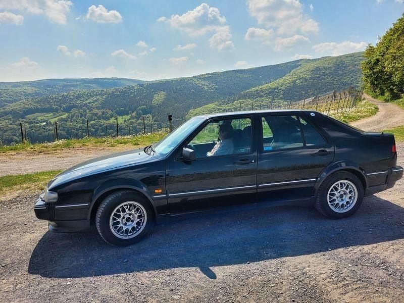 Schwarz Gebraucht 1997 Saab 9000 Limousine | 7.900 € - Bild 1/4